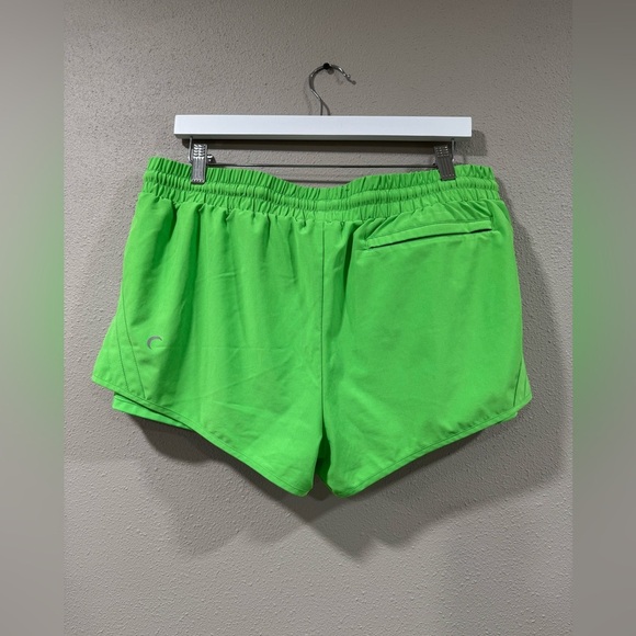 NWT Zyia Green Velocity Short - Picture 7 of 10